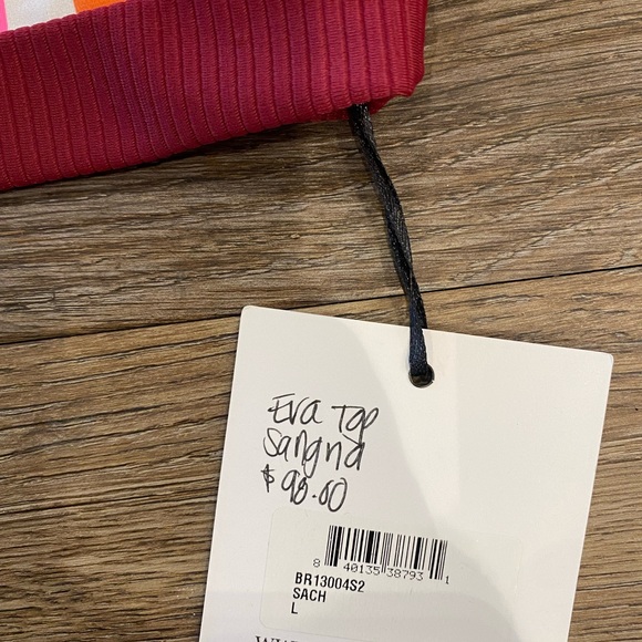 Beach riot Eva top - Picture 3 of 3